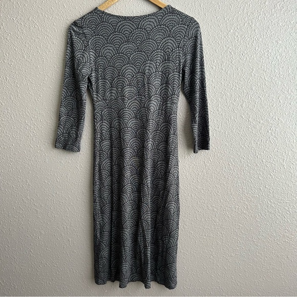 Boden Floaty 3/4 Sleeve V-neck Gray Faux Wrap‎ Geometric Print Jersey Knit Dress - Picture 2 of 7